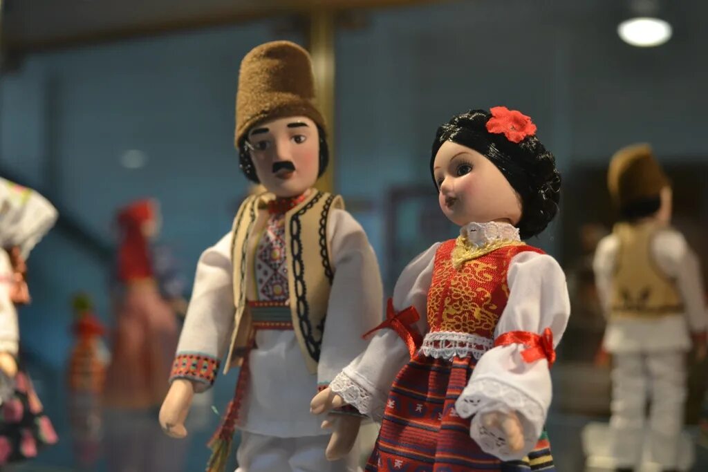 Куклы народов мира литовка. Куклы в национальных костюмах народов россии. Куклы народов мира литовка. Куклы народов мира в костюмах коллекция. Куклы народов россии деагостини.