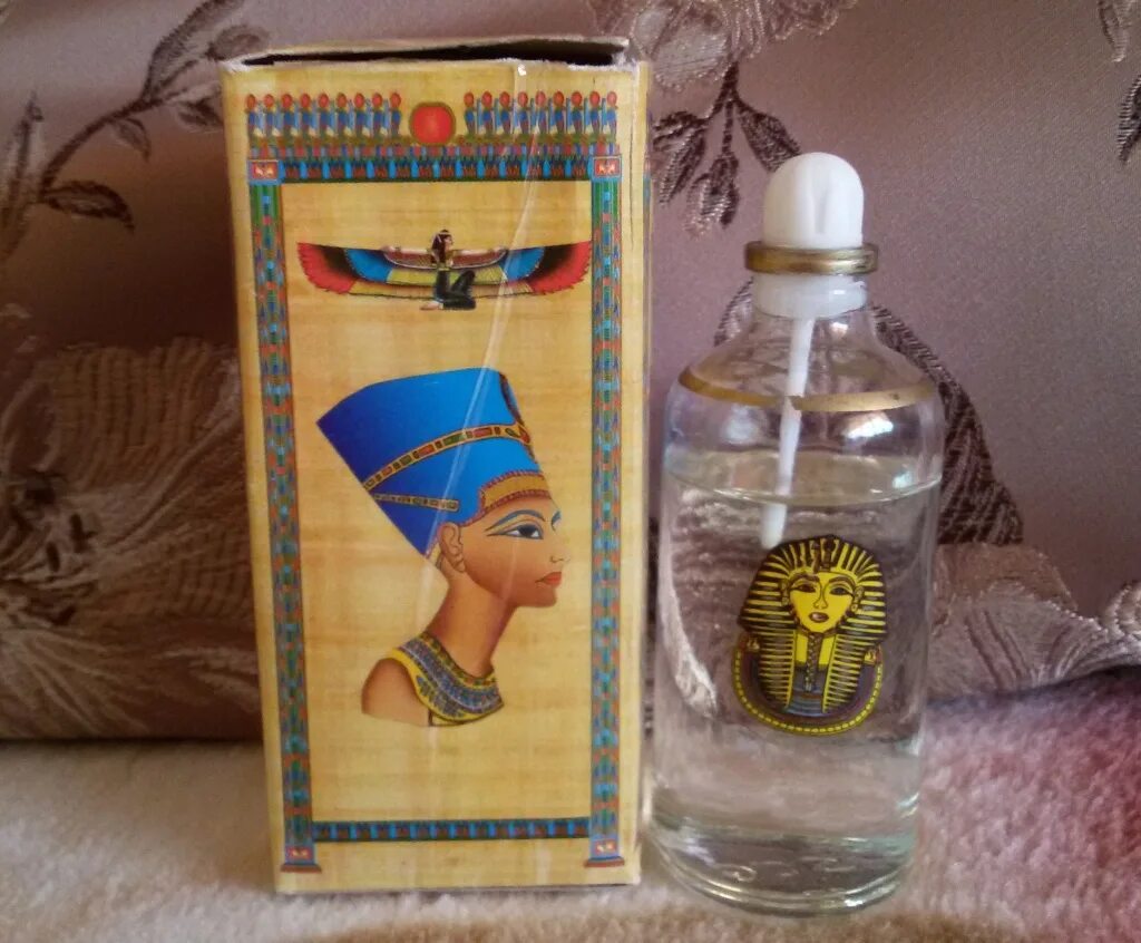 Масло нефертити из египта. Масляные духи shams natural oils нефертити. Масла духи египет нефертити. Египетские масла нефертити. Масляные духи нефертити из египта.