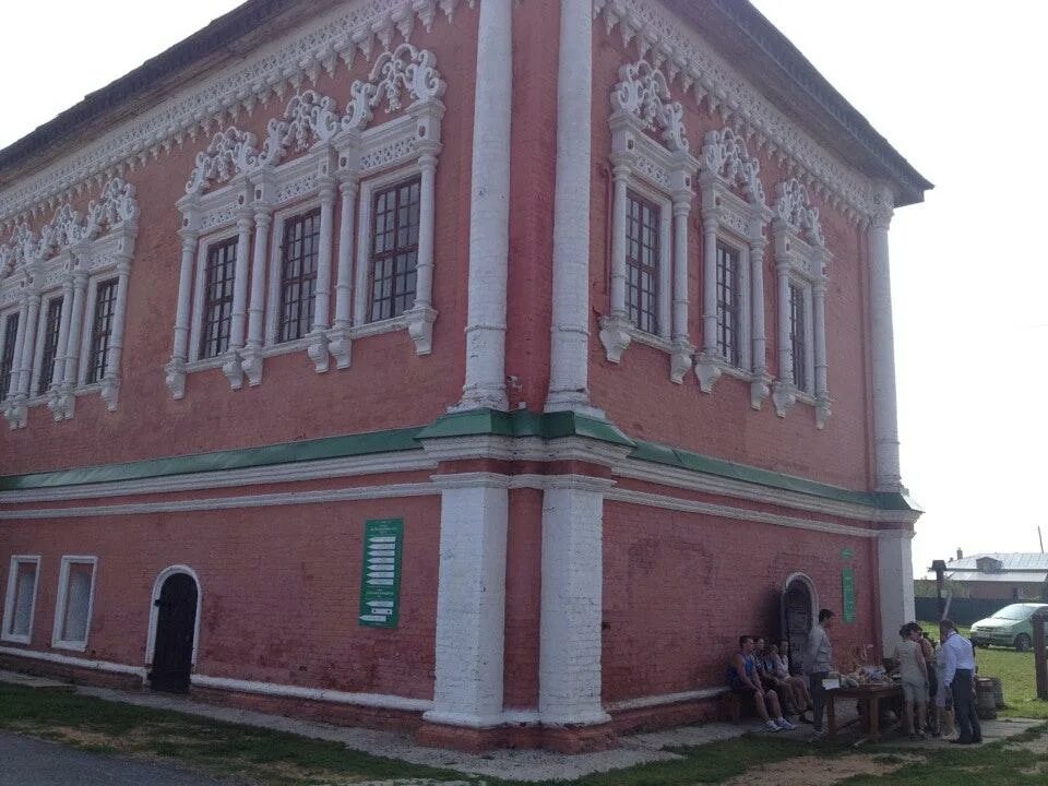 Усолье строгановых. Палаты строгановых усолье. палаты строгановых усолье музей. усольский историко-архитектурный музей «палаты строгановых». строгановские палаты в усолье.