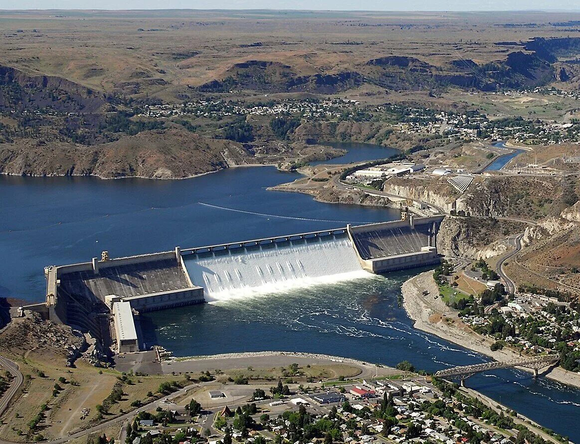 Водохранилище это. Гранд кули ГЭС. Плотина Гранд-кули. Гидроэлектростанция Гранд кули США. Плотина Гранд-кули (Grand coulee dam), США.
