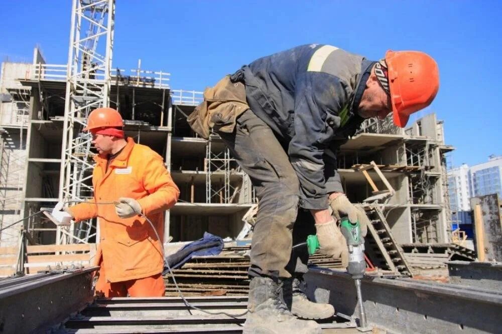 Стройка донецкая народная республика. Подсобники на стройку. Корейский стройка. Человек строитель. Восстановление в строительстве.