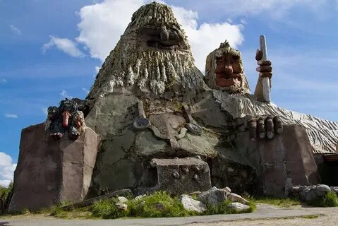 Город троллей