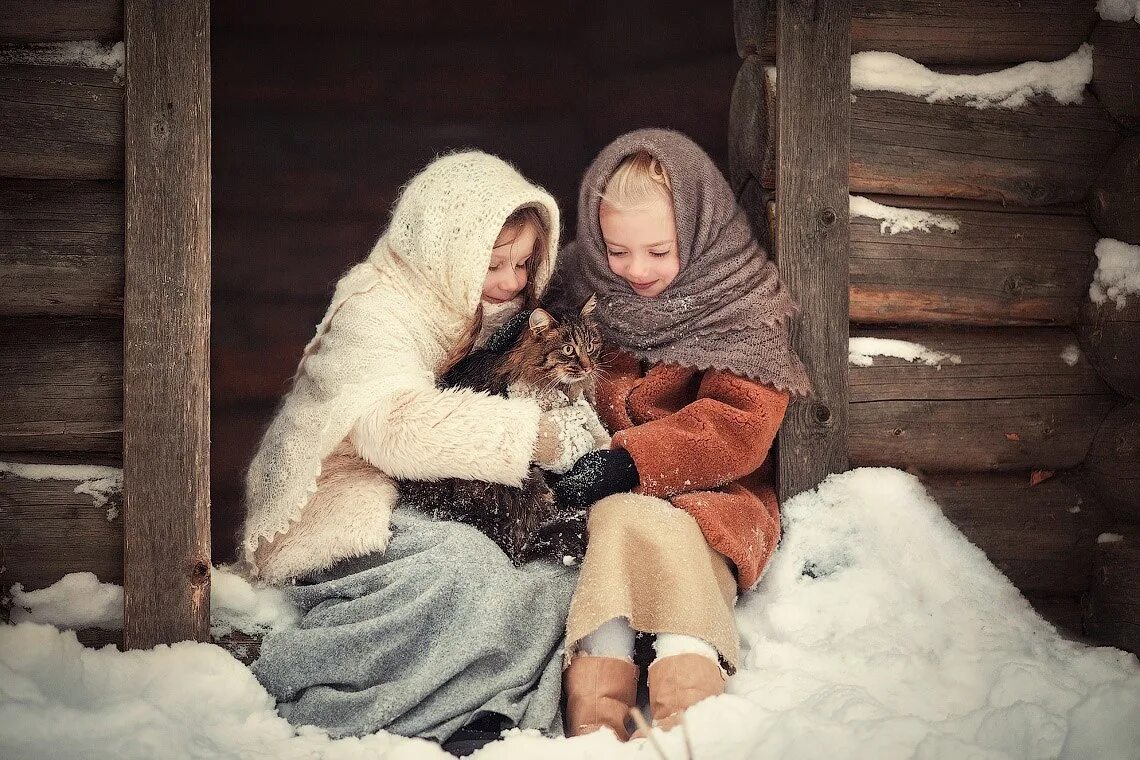 Православные люди. Тепло близких людей. Доброта зимой. Тепло и доброта. Согреет душу доброта