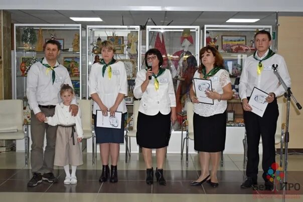 Региональный конкурс белгородская область. Дубовская школа Белгород. Дубовская школа Белгородского района учителя. Директор Дубовской школы Белгородского района. Учителя Дубовской средней школы Белгородской области.