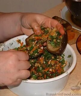 Баклажаны фаршированные зеленью