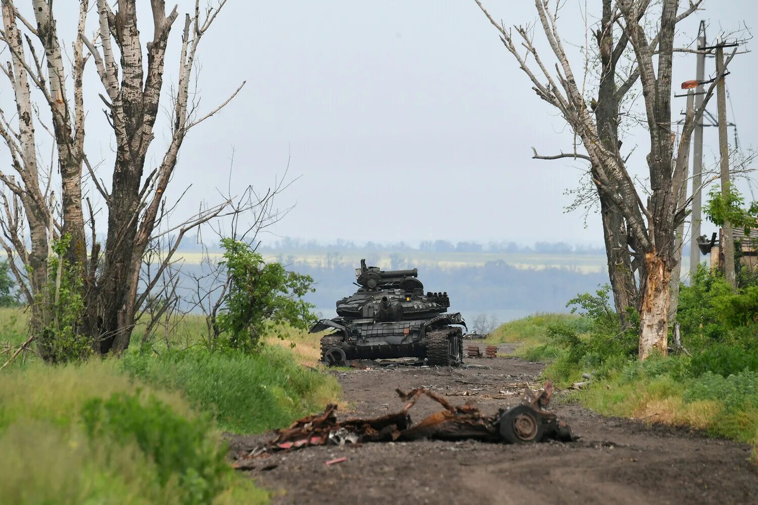 Подбитая техника на Украине 2023. ВСУ В Артемовске. Уничтоженные танки леопард 2 на Украине. Бои под работино последние новости