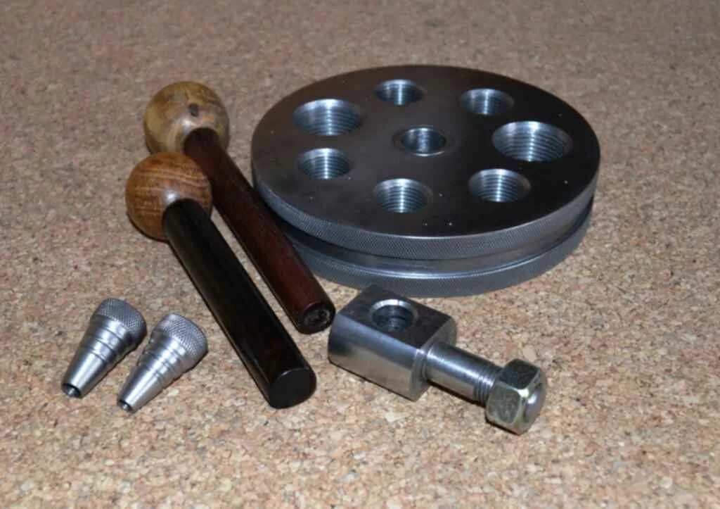 Притир. Чугунный притир. чугунный притир для заточки ножей. hardox 600 притир. чугунный притир разрезной.