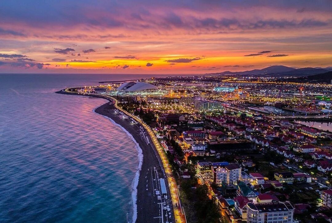 сочи, адлеровский район. г адлер краснодарский край. чёрное море город адлер. железнодорожный вокзал адлер, сочи. сочи 4к.