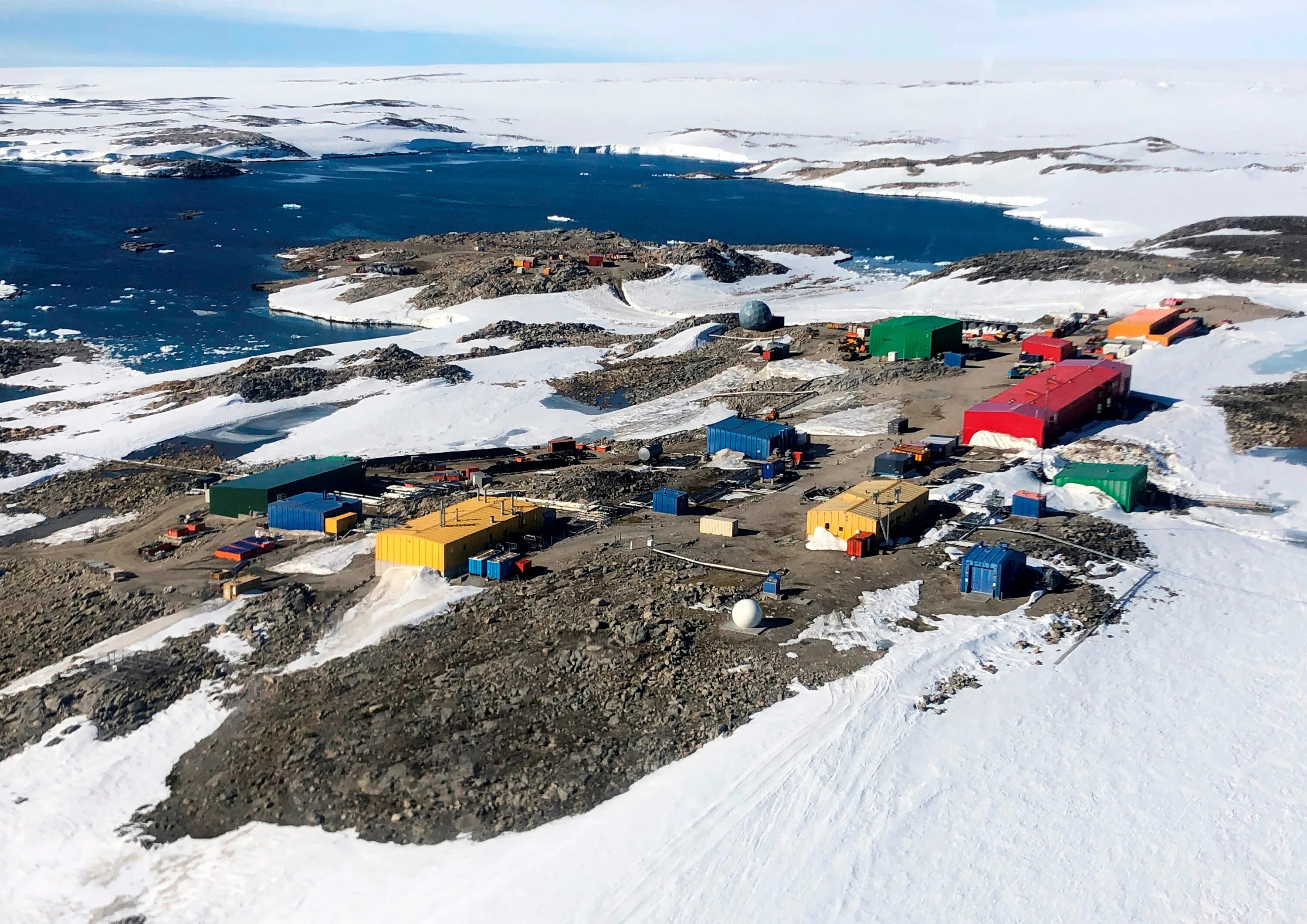 антарктида жизнь людей. конкордия (антарктическая станция). антарктида люди живут. жизнь в антарктиде. дейвис (антарктическая станция).