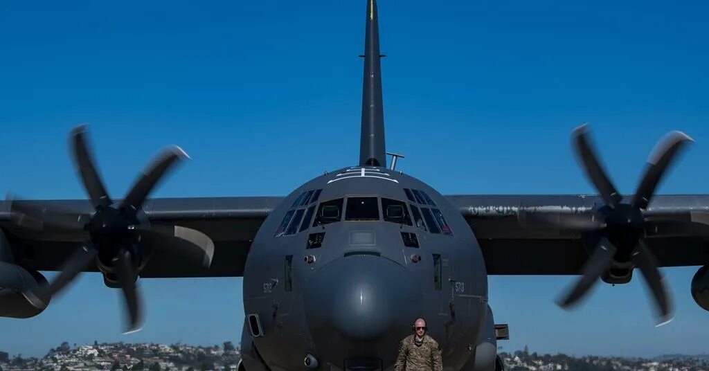 Lockheed Martin c-130j super Hercules. Lockheed Martin c-130j. C-130 Hercules. C-130 super Hercules.