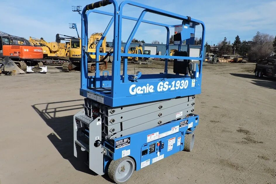 Самоходный дизельный подъемник коленчатого типа. Genie gs. Genie gs. Genie gs 5390 rt дзержинск. Genie 1930 подъемник.