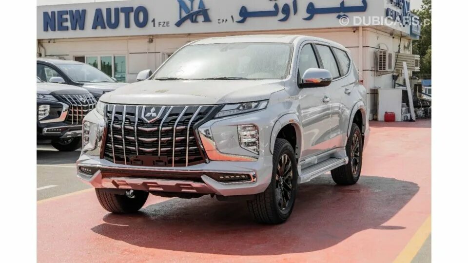 Митсубиси из оаэ. Mitsubishi из эмиратов. montero sport из оаэ. mitsubishi в оаэ. митсубиси quad лэндэр sport 2025.