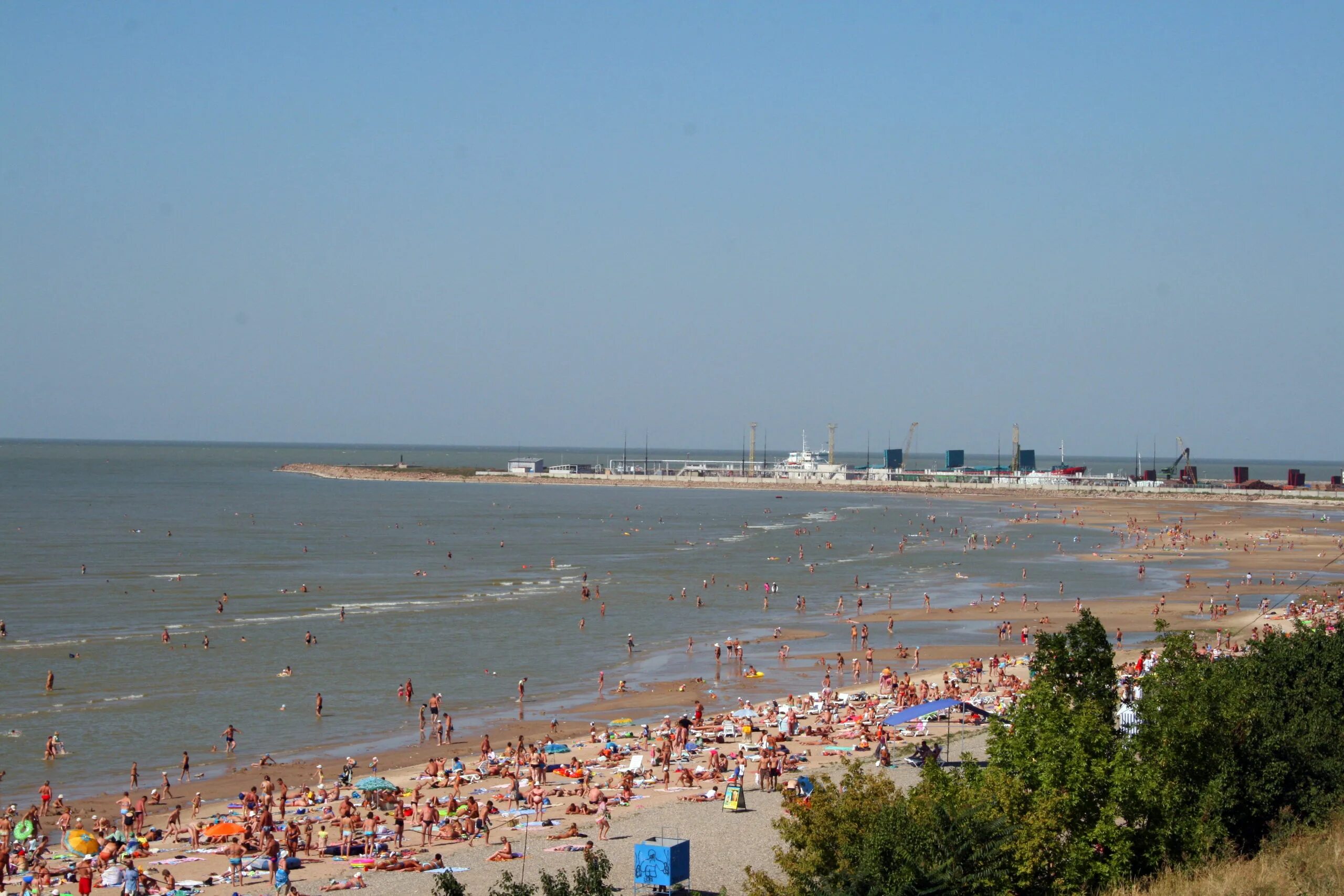 Сайты г ейска. Ейск Краснодарский край. Азовское море город Ейск. Ейск курорт Краснодарского края. Ейск Николаевка Краснодарский край.