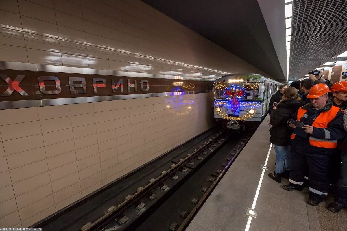 Станция метро Ховрино. Станция метротховрино. Станция Ховрино Москва. Московский метрополитен станция Ховрино.