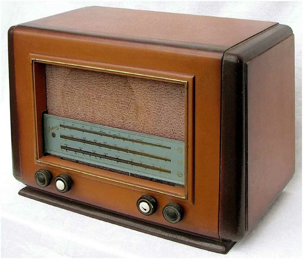 Rd332 радиоприемник. Радиоприемник сша 1920. Радиоприемник родина 47. Ламповый радиоприемник philips bx690a. Радиоприёмник a700.