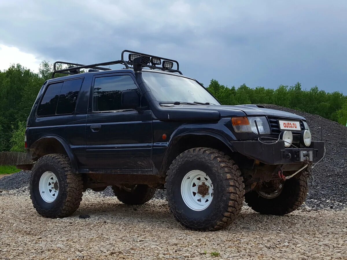 Mitsubishi Pajero 2 1993. Митсубиси Паджеро 2 1993. Паджеро 2 дверный. Митсубиси Паджеро 2 трехдверный.