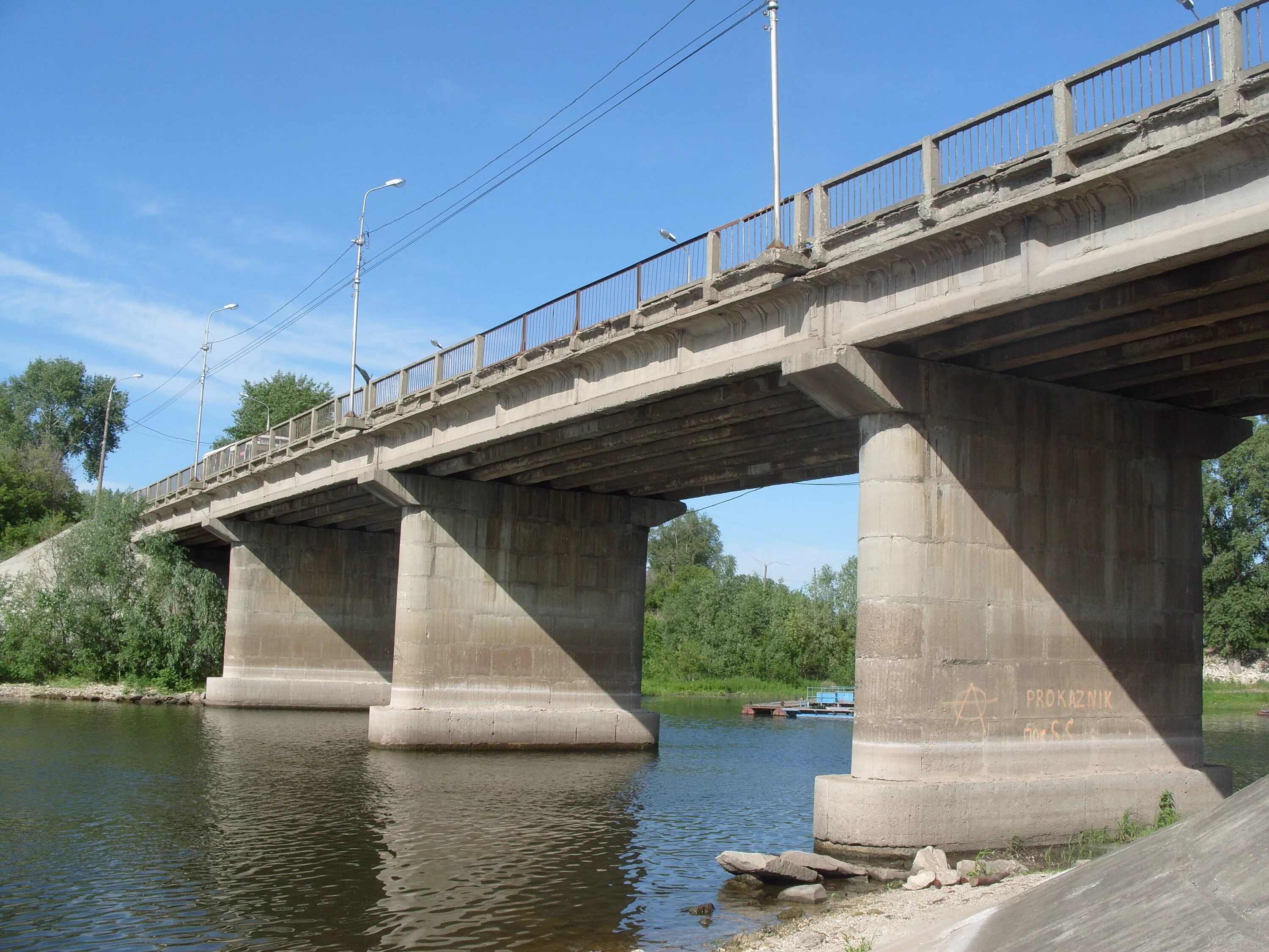 Мост обычно