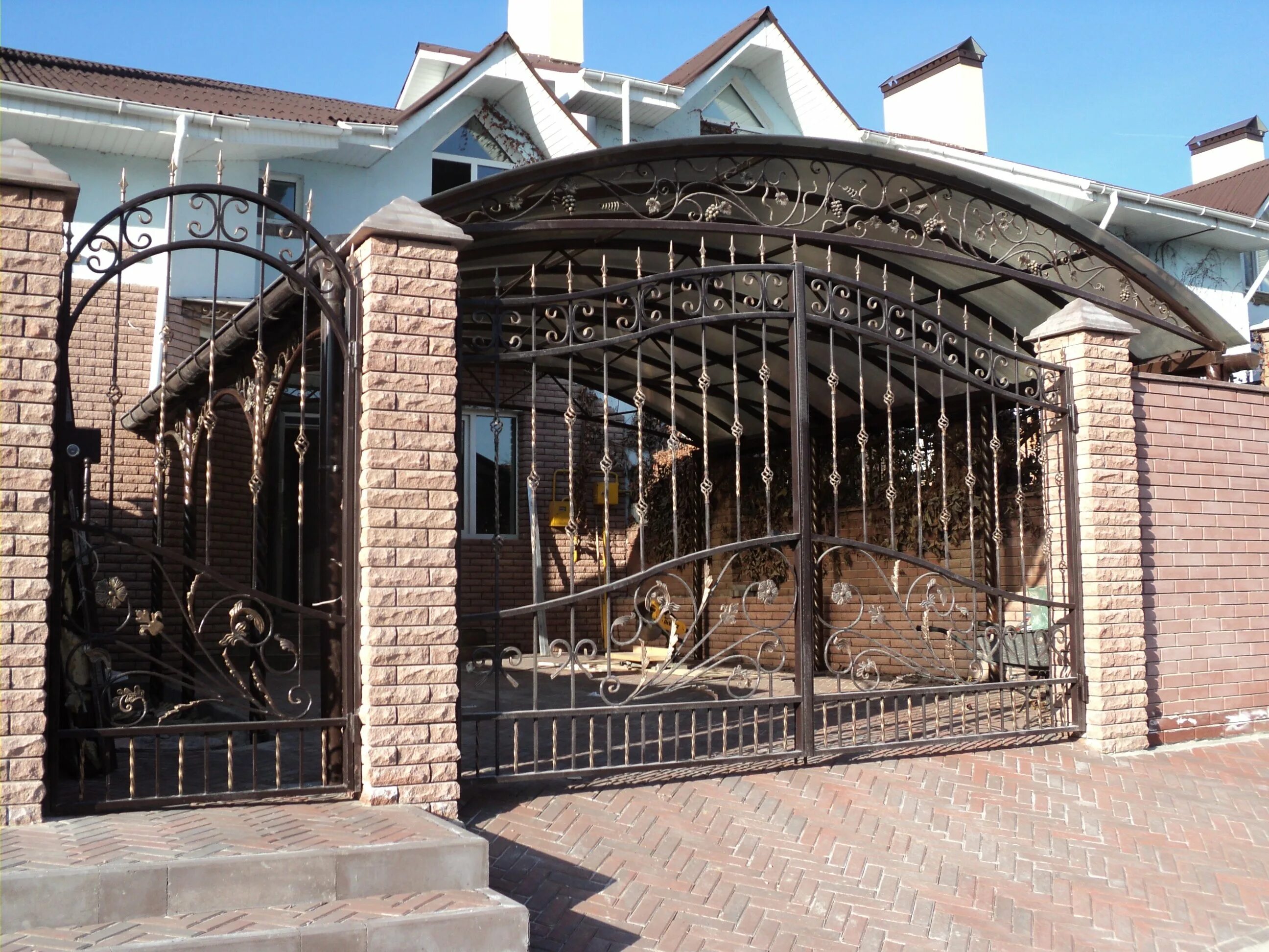 Арка для ворот. Красивые ворота. Красивые арочные навесы. Арка ворот. Ворота с аркой.