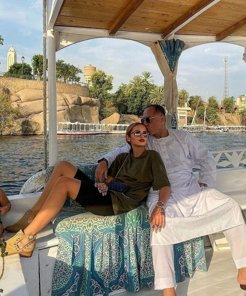 Модель вышла замуж
