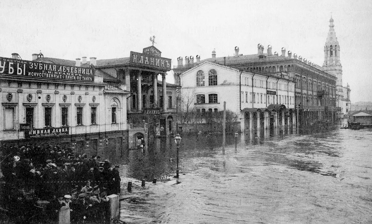 1908 год в истории. Софийская набережная наводнение 1908 года. потоп в москве 1908. замоскворечье потоп 1908. наводнение в москве апрель 1908 года.