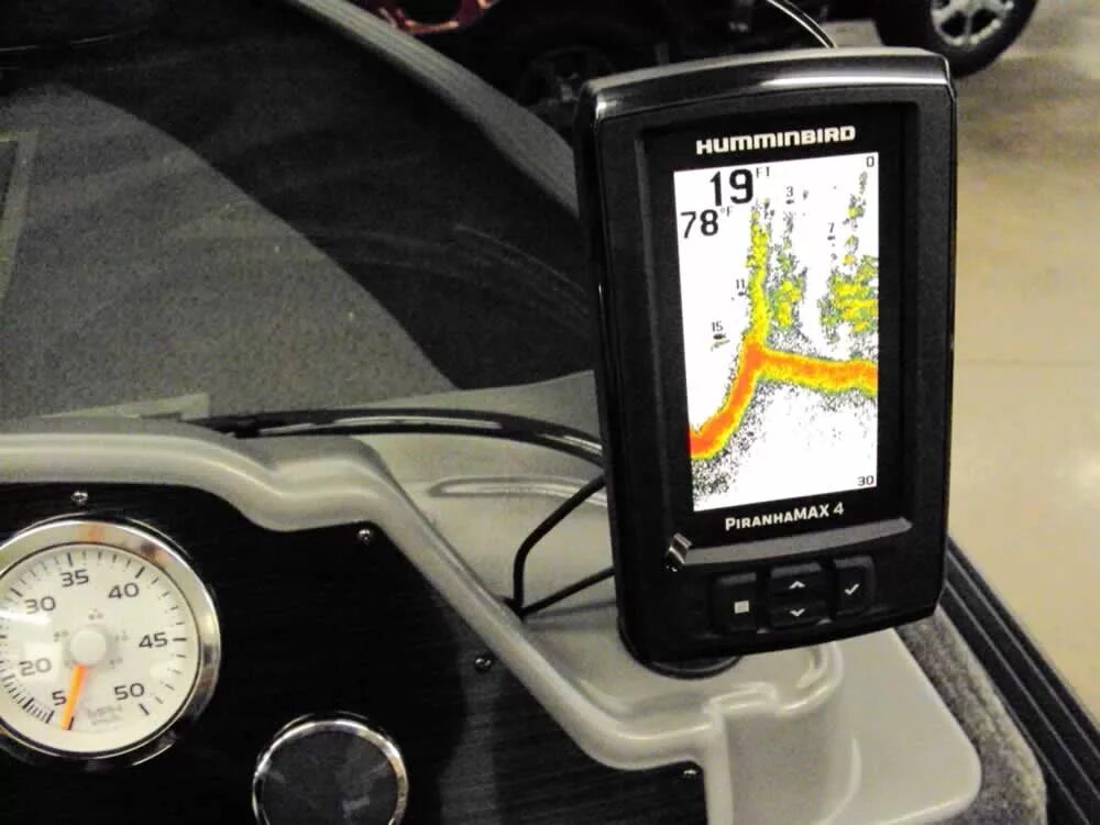 Эхолот для троллинга какой. Эхолот humminbird piranhamax 4x. эхолот пиранья макс 4. эхолот хамминберд пиранья макс 4х. humminbird piranhamax 4.