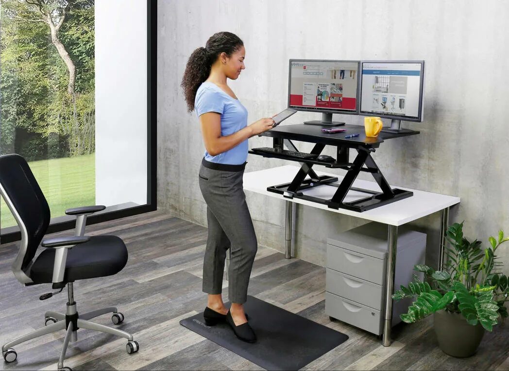 Standing desk. Ergotron 45-179-195. Ergotron 61-128-085. Standing Desk Home Office. Sit-Stand Desk.