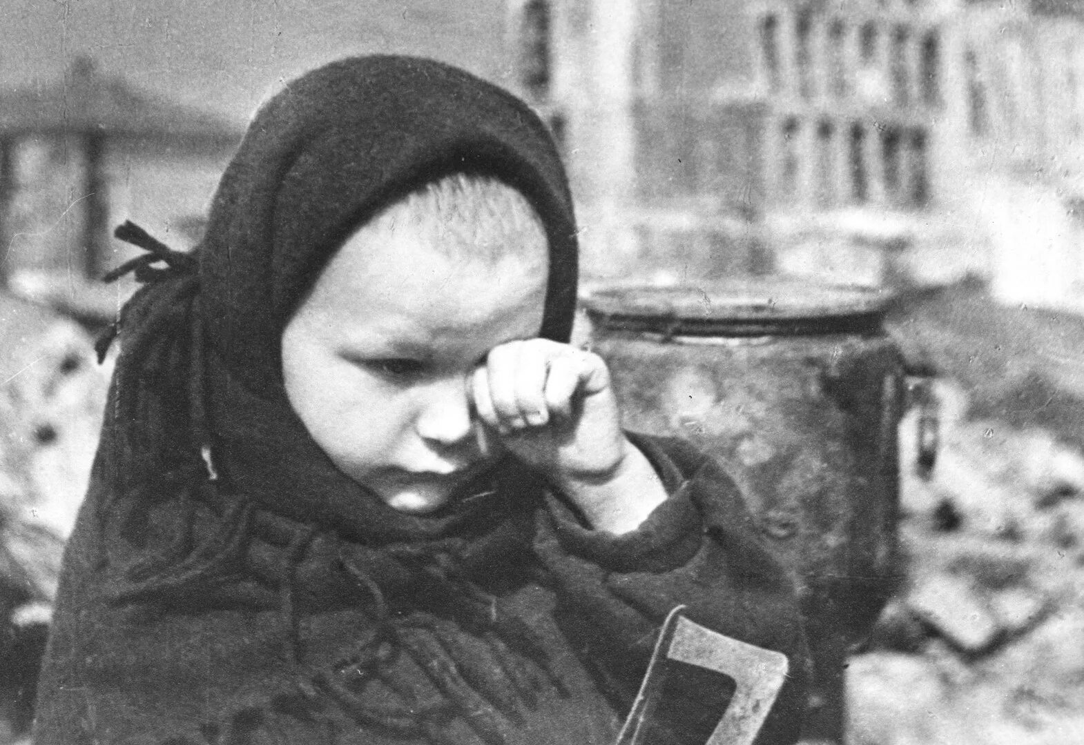 Слезы блокады. Блокада Ленинграда 1941-1945 дети. Дети во время Великой Отечественной войны 1941-1945.