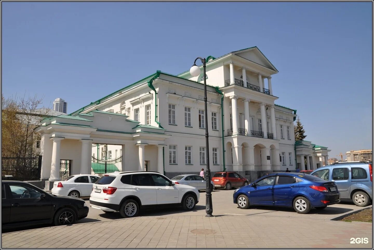 Поликлиника на набережной рабочей молодежи 3 екатеринбург. Делегацию молодежи. Рабочая молодежь. Набережная рабочей молодежи 3 екатеринбург больница. Рабочей молодежи 3.