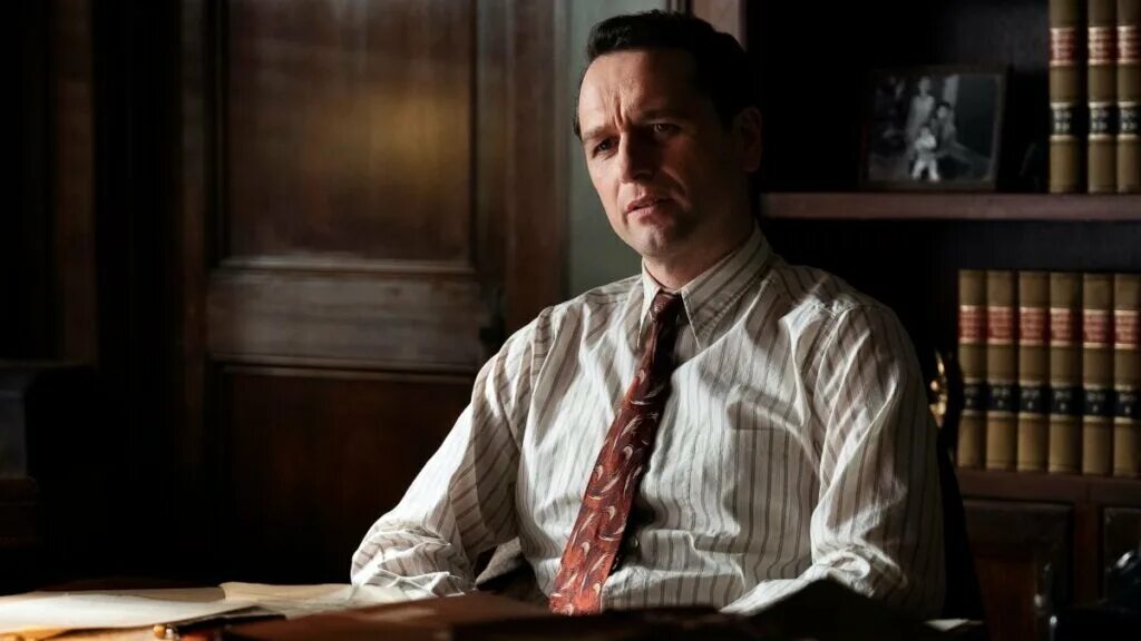 Алекс мейсон call of duty. Про мейсон. Боб перри-рассказчик. Алекс мейсон black ops. Perry mason (2020).