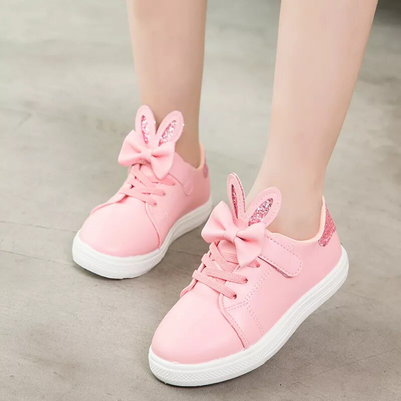 Розовые кроссовки для девочек. Розовые ботинки для девочки. Розовые кроссовки. Кроссовки для девочек. Весенняя обувь для девочек.