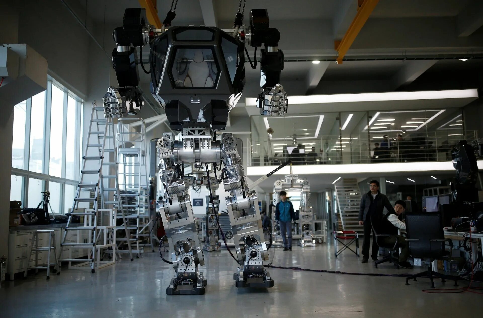 Как выглядит робот внутри This Sci-Fi Korean Megabot Could Clean Up Nuclear Waste