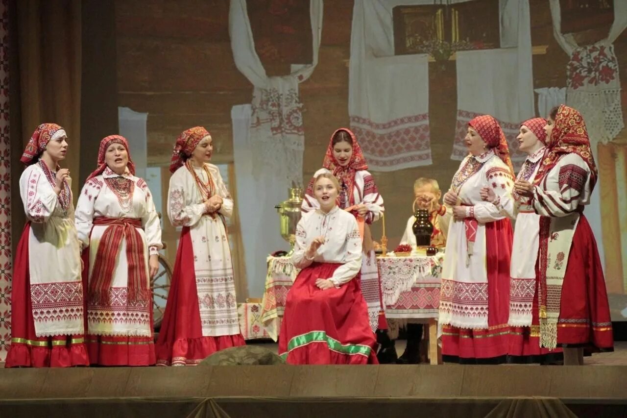 Детский фольклорный ансамбль весняночка. Фольклорные ансамбль русской песни. Ансамбль золотые купола ярославль. Фольклорные ансамбль русской песни. Фольклорные ансамбль русской песни.