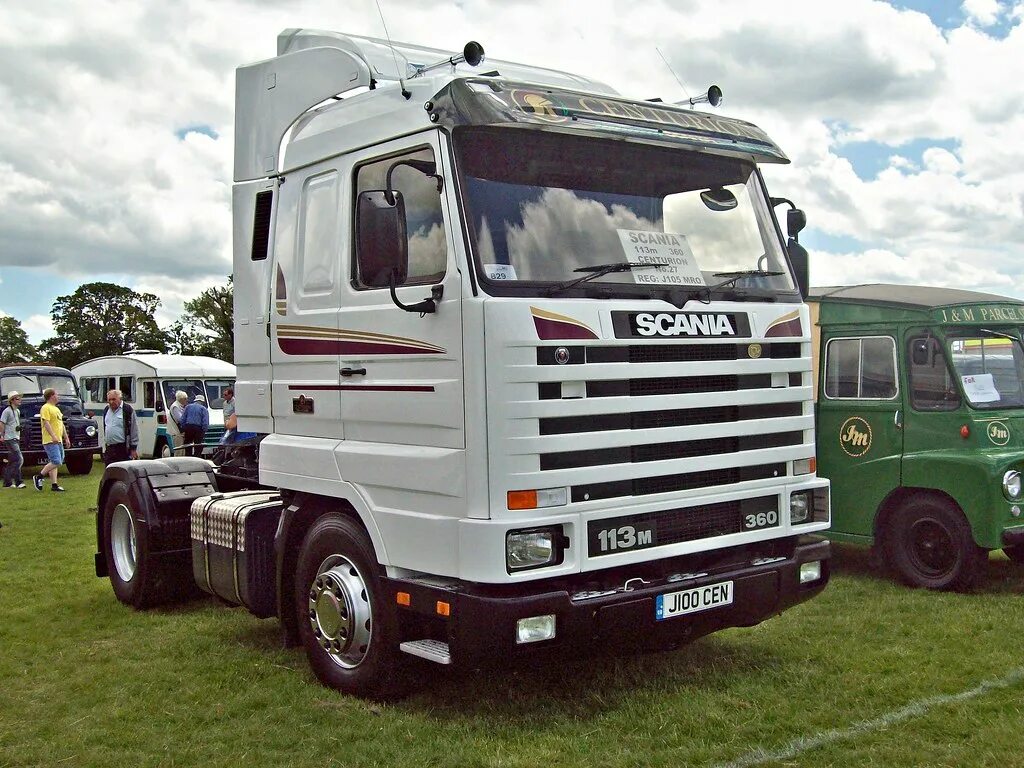 Scania r113. Скания 113. Скания 113 360 тягач. Скания 113 белая. Купить тягач скания 113