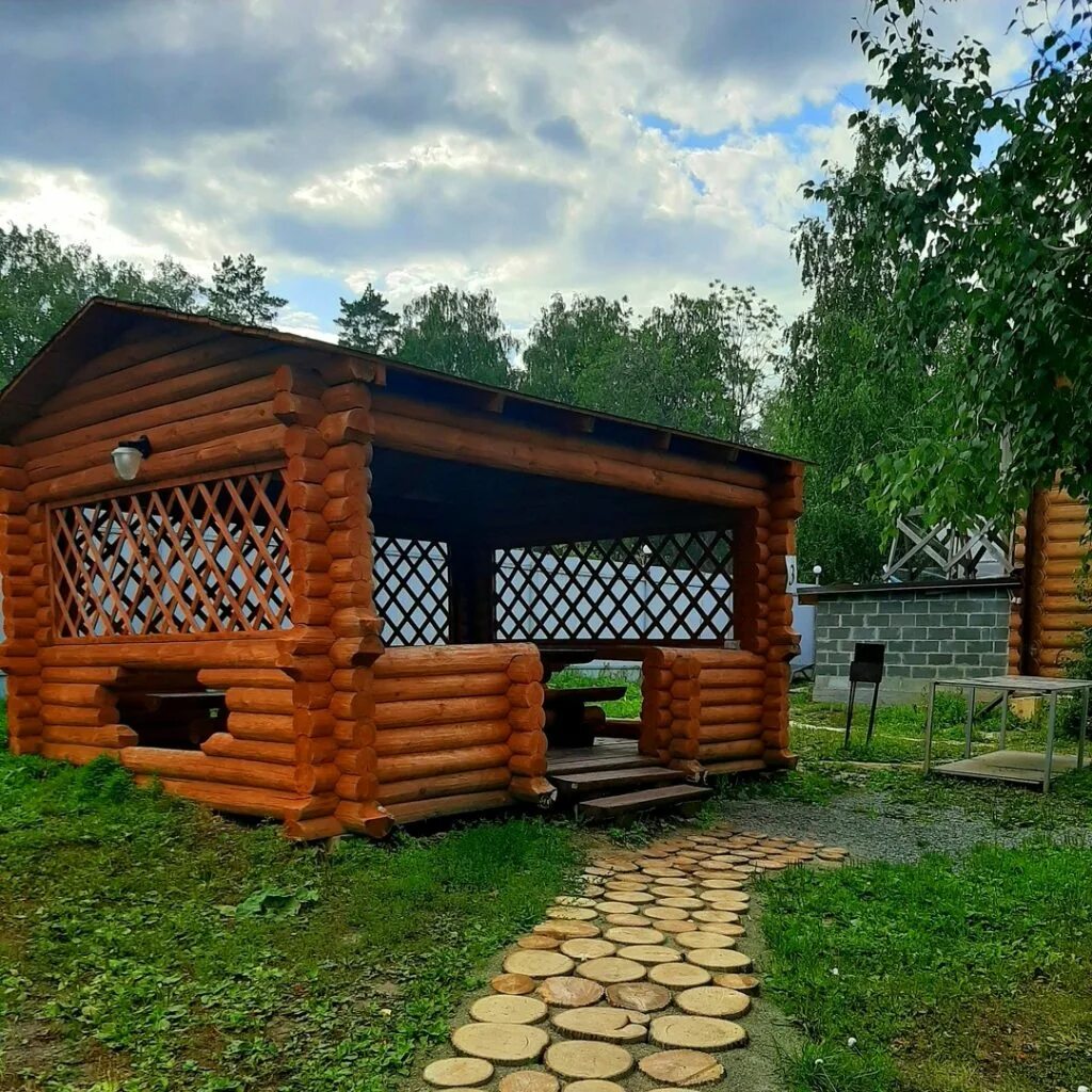 Баден-Баден Еткуль беседки. Мангальная зона Баден Баден Еткуль. Термальные источники с беседкой. Беседка Баден Баден.