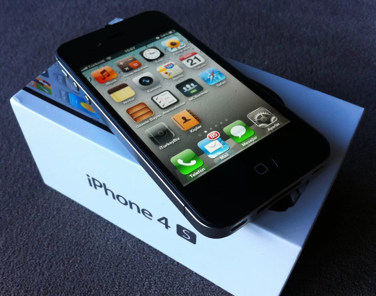 Выпуск айфон 4. Iphone 4s. Apple iphone 4s. Apple iphone 4. Apple iphone 4 16gb.