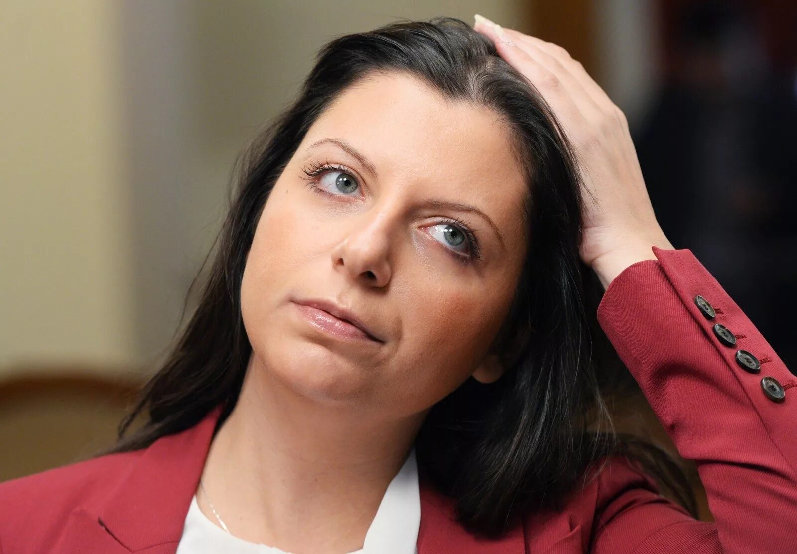 Симоньян последние выступления 2025. Маргарита симоньян. симонян 2005. маникюр маргариты симоньян фото. маргарита рт фото.