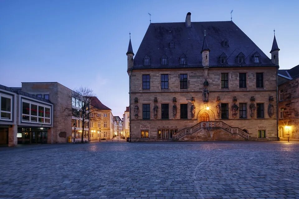 Оснабрюк германия. Ратуша Оснабрюк. Osnabrück Германия. Altstadt Town Hall.. Osnabrück Германия Jeggener Weg 16 foto.