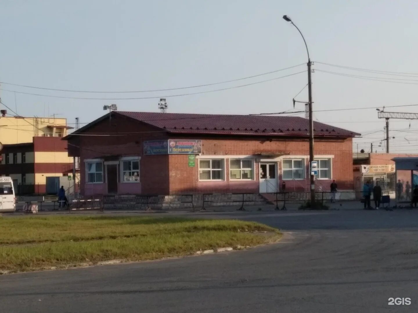 Южная автостанция ижевск. Автовокзал суксун. Автовокзал суксун. Автостанция южная пермь. Суксун мичурина 6 кафе.