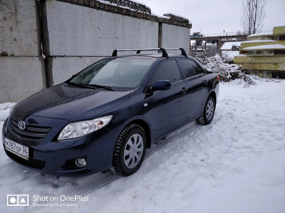 Купить багажник на короллу. Toyota Corolla 150 багажник на крышу. Багажник на крышу Тойота Королла 150 кузов. Рейлинги Тойота Королла 150. Toyota Corolla e150 рейлинги.