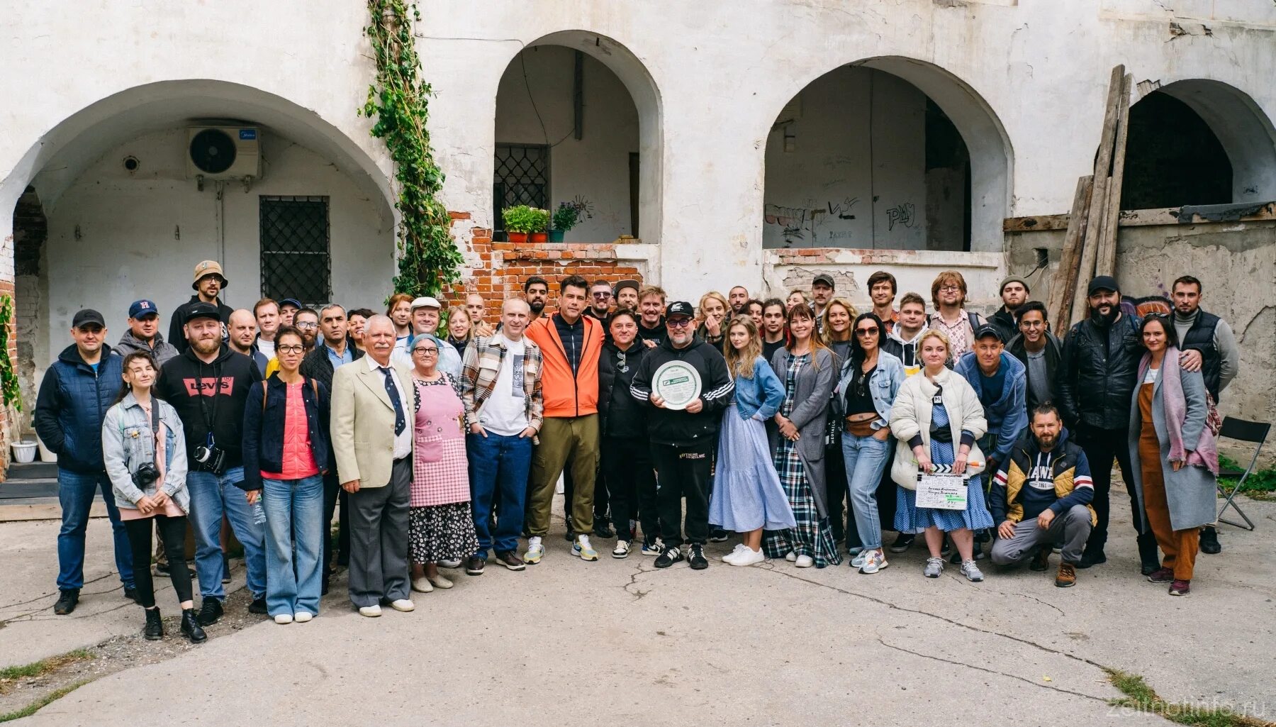 Ведущие очевидное невероятное. Капица сергей петрович очевидное невероятное. Очевидное-невероятное передача. Очевидное невероятное сериал 2023. Очевидное невероятное сериал кадры 2023.