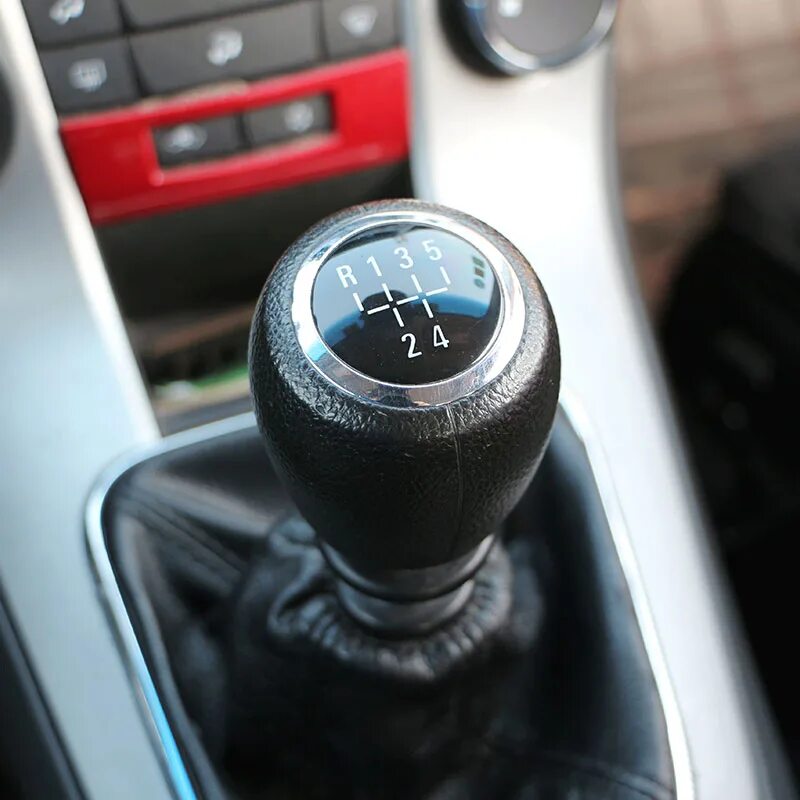 Ручка кпп шевроле. Ручка переключения передач для chevrolet cruze 2010-2014. ручка кпп chevrolet cruze. ручки кпп механика шевроле круз. ручка коробки передач шевроле круз 1.6 механика.