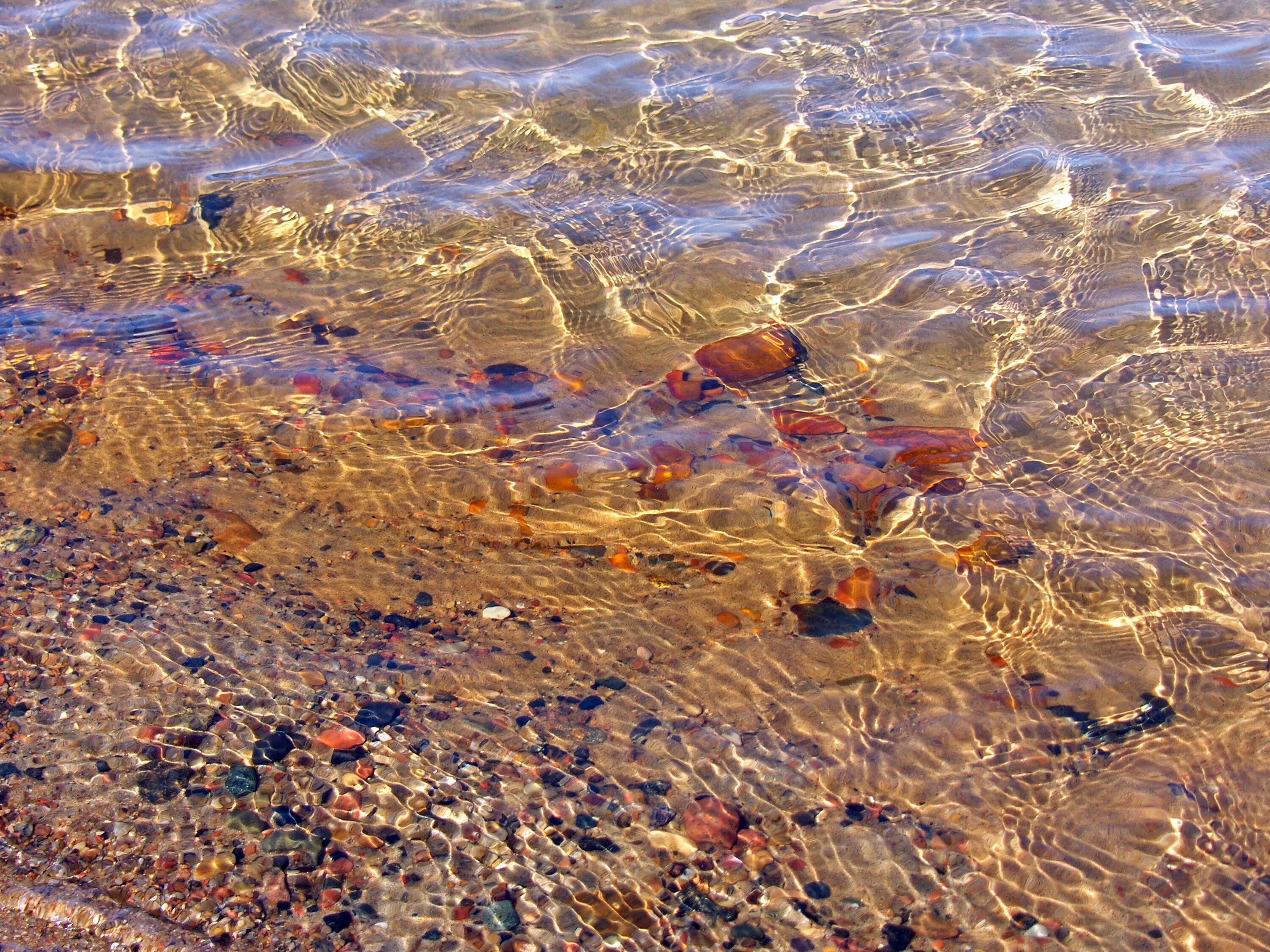Вода в море янтарный калининградская. Балтийское море янтарь. добыча янтаря в калининграде в море. балтийского моря янтарь янтаря. балтийское море калининград янтарь.