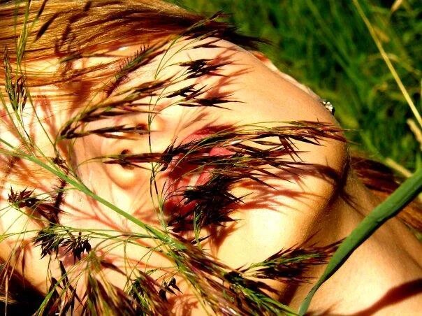 Королева песня ты передай привет. Я тебя опоила колдовскою травой слушать. Я тебя опоила колдовскою травой слушать. Я тебя опоила колдовскою травой слушать. Я тебя давно опоила колдовскою травой.