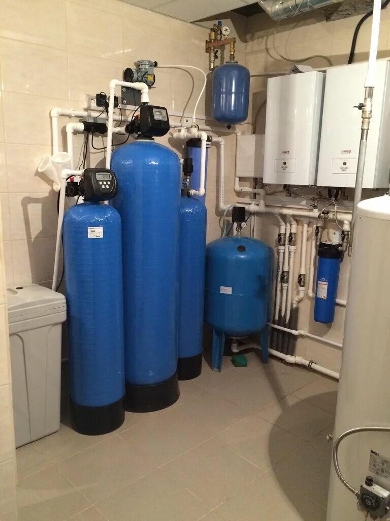 обслуживание фильтров в коттедже. оборудование для водоподготовки. оборудование для водоподготовки. механический фильтр миура 65 система химводоподготовки. комплект картриджей wisewater osmos.