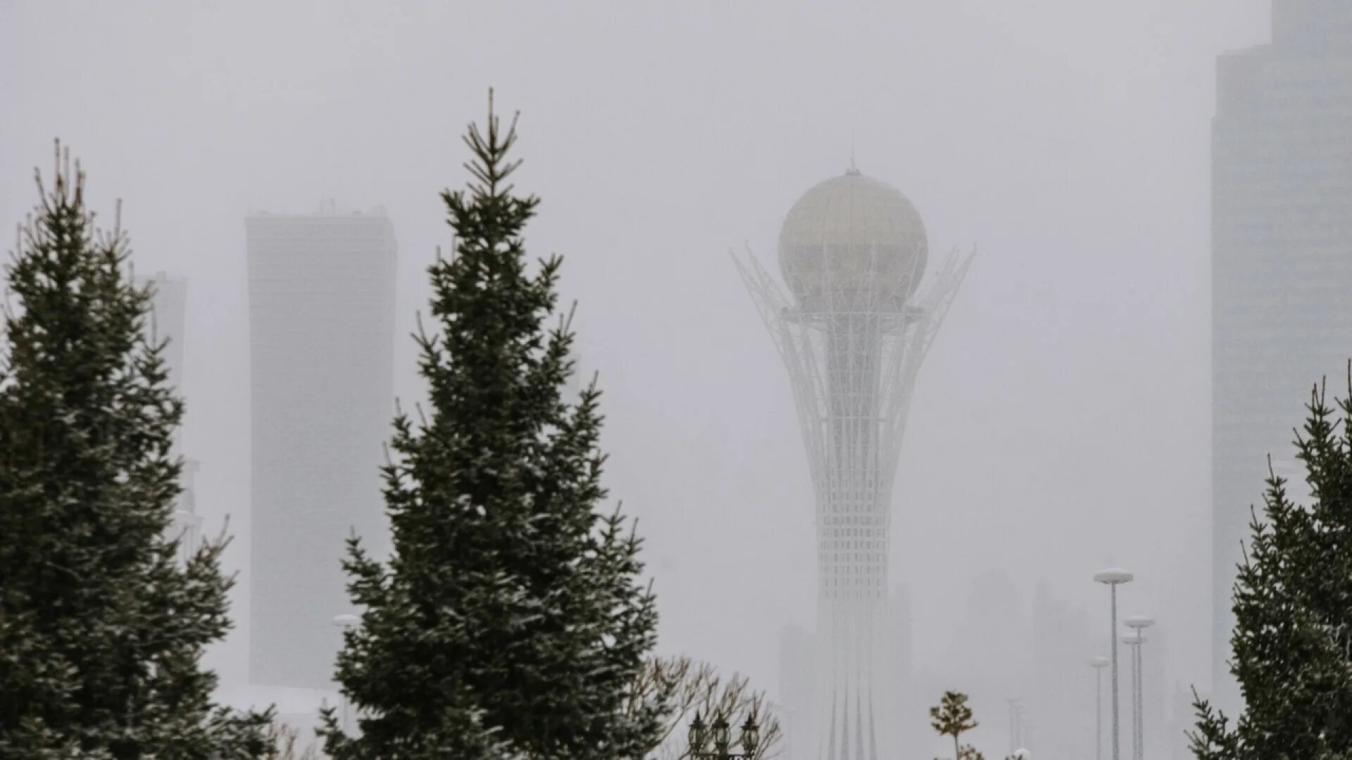 В Астане метель. Астана туман. Астана погода. Астана погода сегодня. Погода в астане на год
