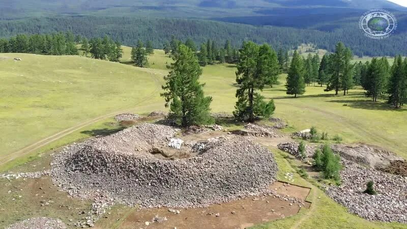 Пазырыкские Курганы горный Алтай. Пазырские Курганы Алтай. Пазырыкские могильники Алтая. Урочище Пазырык Алтай горный.