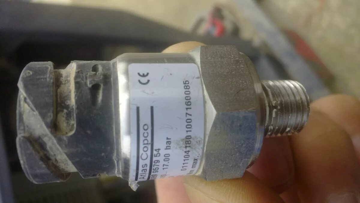 Датчик давления атлас копко 1089057578. 1089057551 atlas copco. 1089 0575 54 датчик давления характеристики. Датчик давления atlas copco. Разъем датчика давления atlas copco.