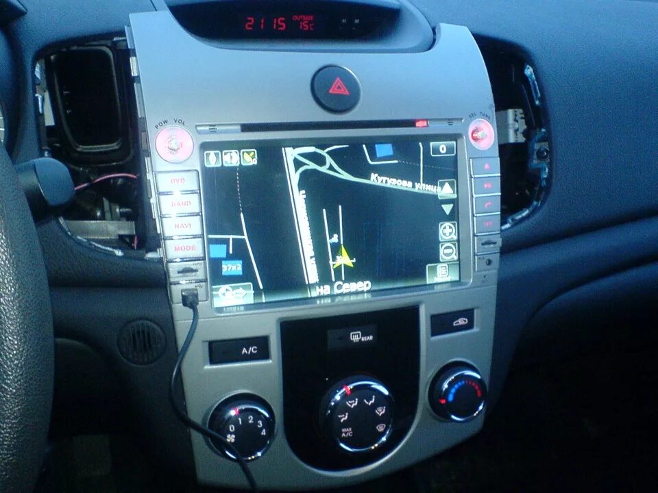 Как снять рамку магнитолы киа церато 2 Установка магнитолы 2 DIN KIA Cerato (2G), 1,6 л, 2012 года автозвук DRIVE2