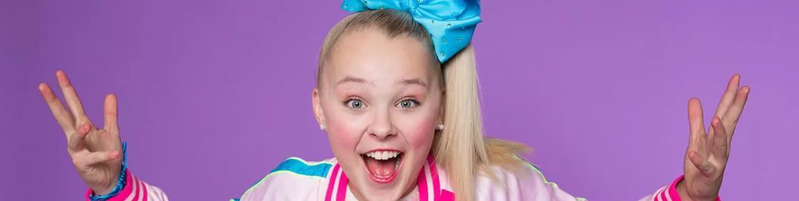 Karma jojo siwa клип. Джо Джо Сива. Каминг аут Джо Джо Сивы. Джо Джо Сива ориентация. Джоджо Сива каминг аут.