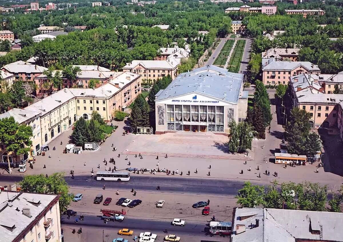 Дворец нефтяников омск. Дворец нефтяников омск. Дворец малунцева омск. , омск. Дворец культуры нефтяников уфа ссср.